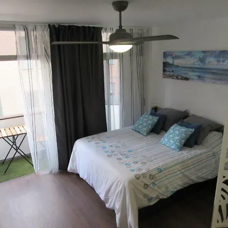 Estudio Con Encanto En La Playa テルデ